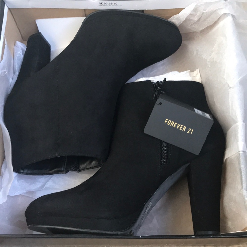 All black Forever21 KPGUESS style heels.